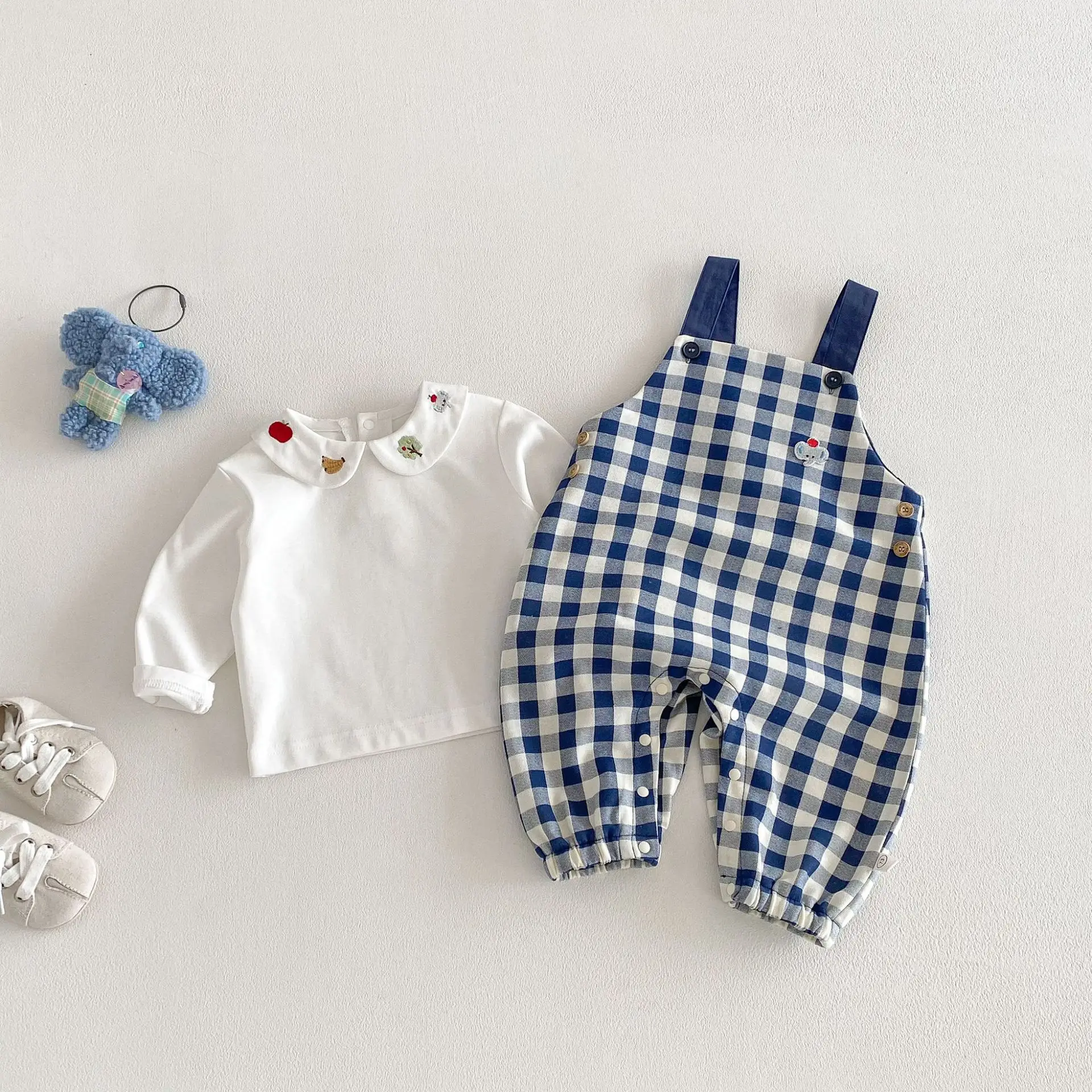 Girls' Embroidered Doll Shirt 2026 New Spring Baby Style Super Cute Base Shirt Children's Korean Edition Spring T-shirt