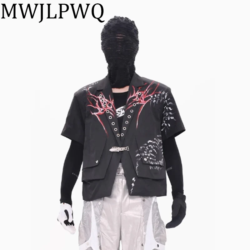 

MWJLPWQ Darkly Graffiti Printed Design Blazer High Street Trend Single Button Niche Deconstruction Short Sleeve Coats New 010705