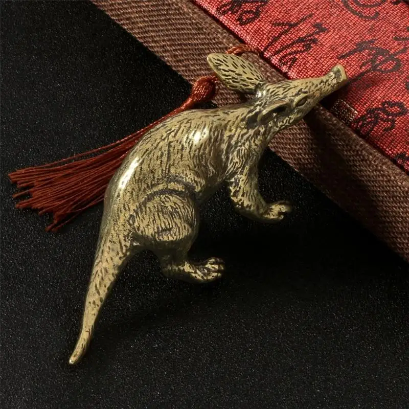 Messing-Erdferkel-Figur mit antikem Metallic-Finish und gravierten für Wohnzimmer, Arbeitszimmer, Büro oder – Detail 3