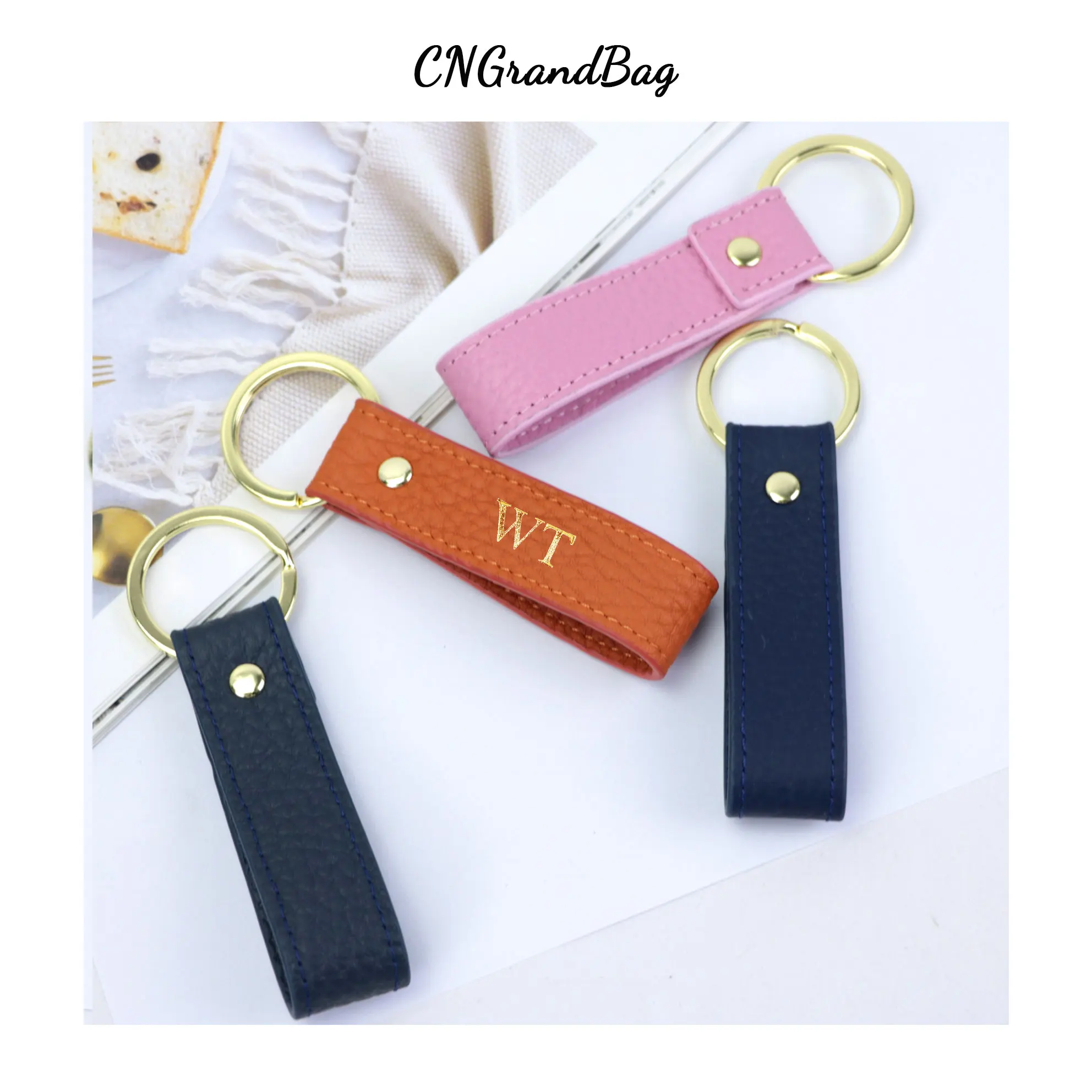 Free Customized Initial Letters Leather Keychain For Women Men Car Key Pebble Pattern Key Holder High Grade Keychain Key Ring