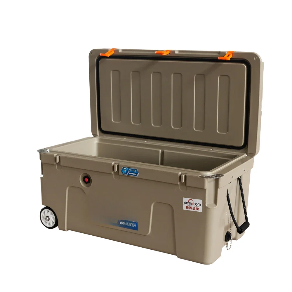 

Rotomolding insulated ice cooler box