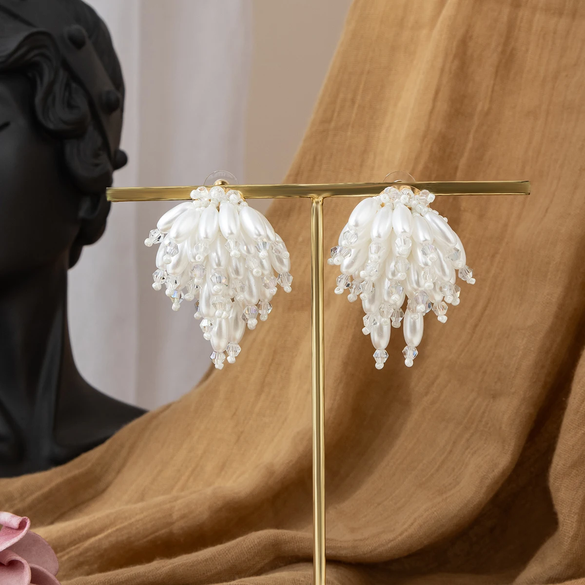 

White Waterfall Fringed Handcrafted Bead Flower Cluster Stud Earrings For Women, Featuring A Light Luxury Style And Long Design