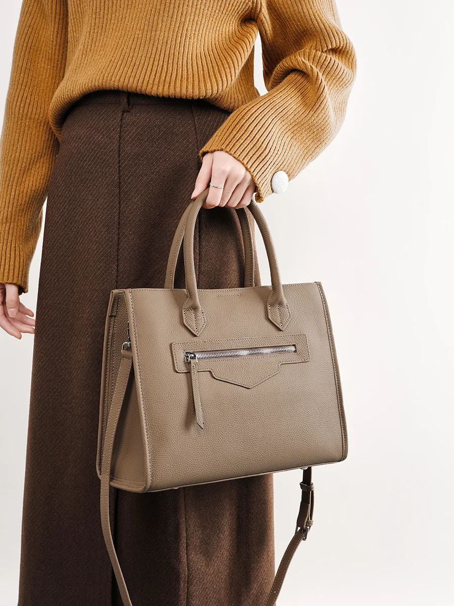 

Large tote bag spacious genuine leather handbag for women niche design high-end feel suitable for commuting laptop briefcases