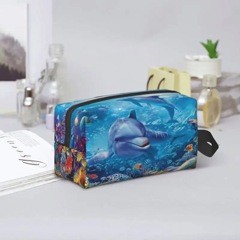 

Dolphins, turtles, underwater world Makeup bag Ladies Zipper large print travel storage Toiletry bag Pen bag Suitable gifts