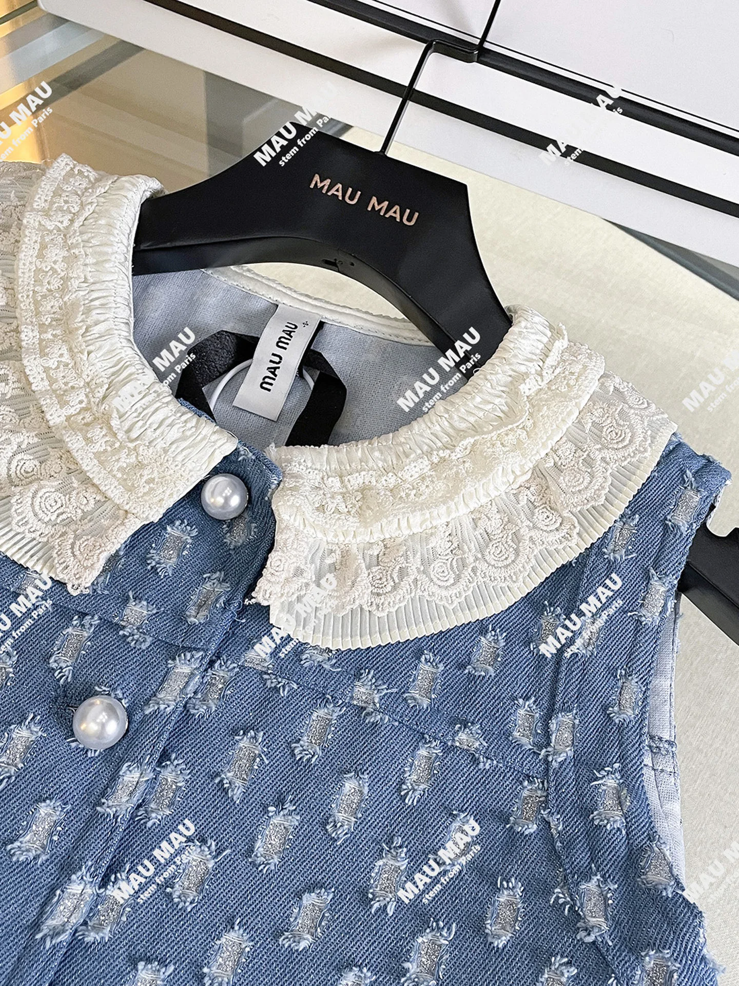 

High-End Summer Lace Hole Vest Top plus Pleated Skirt Set for Women Faionable Two-Piece Outfit Polyester Fiber Button ...