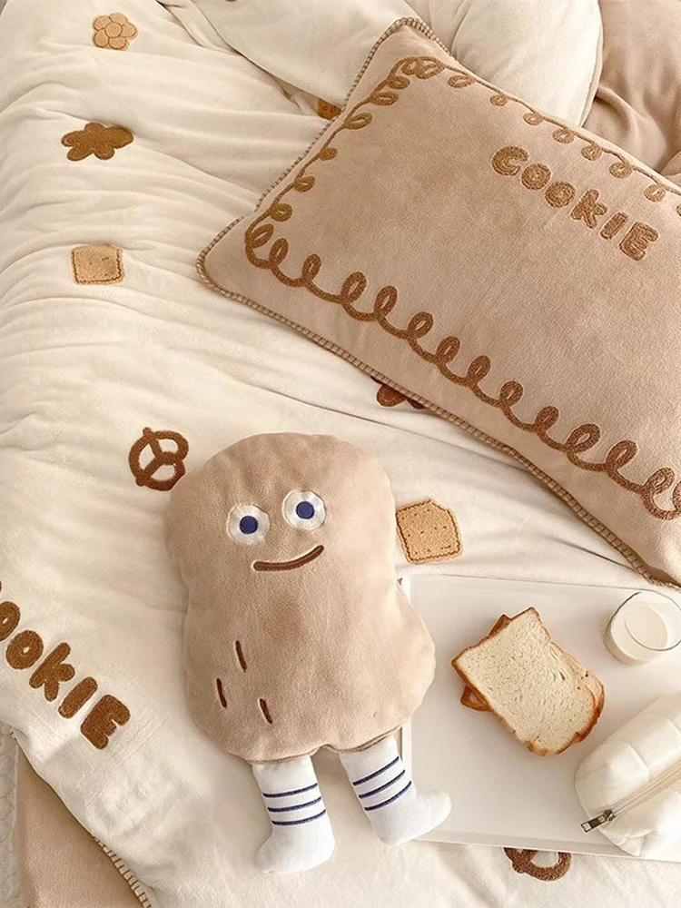 

Утолщенный комплект постельного белья из кораллового флиса с мультяшным рисунком, милый двусторонний пушистый пододеяльник, теплый зимний комплект для двуспальной кровати из четырех предметов