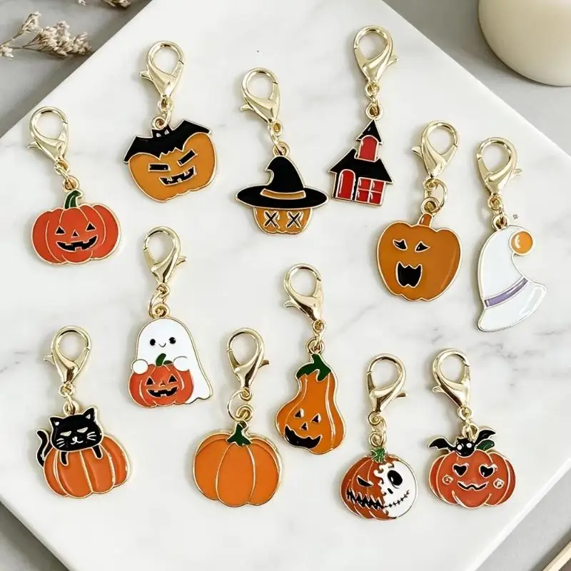 Stücke Zufälliges Muster Halloween Tropföl Schlüsselanhänger-Set Geist Kürbis Hexe Anhänger – Detail 6
