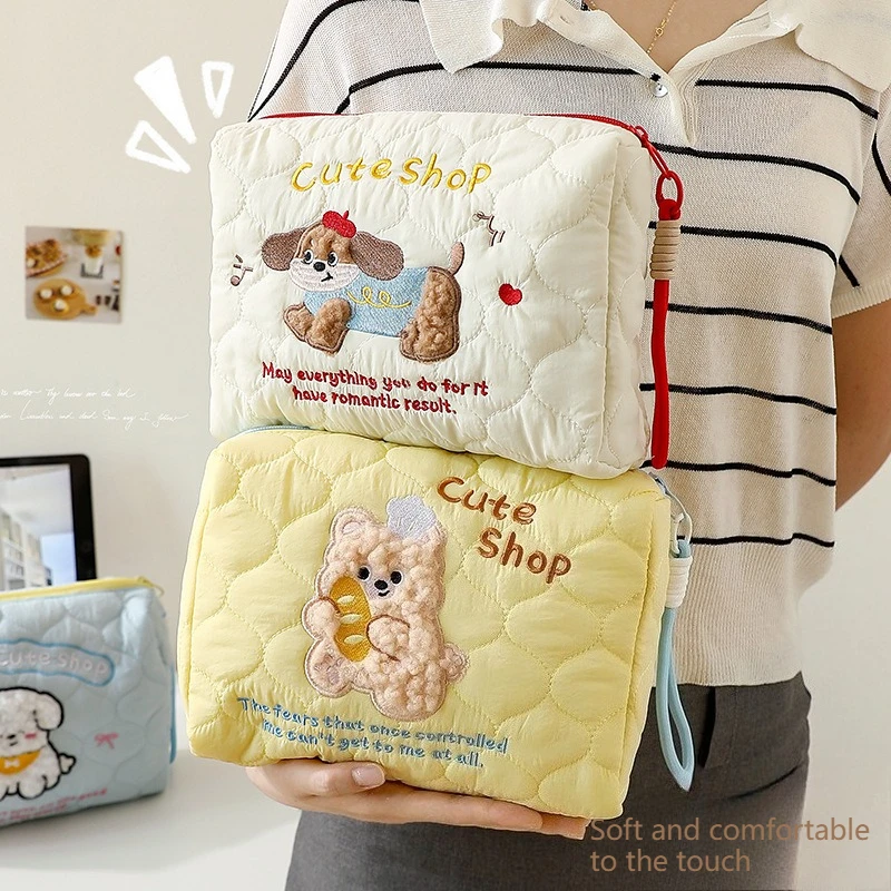 

Портативная косметичка с милым щенком для женщин, портативная щетка для ухода за кожей большой емкости, чтобы надеть дорожную сумку