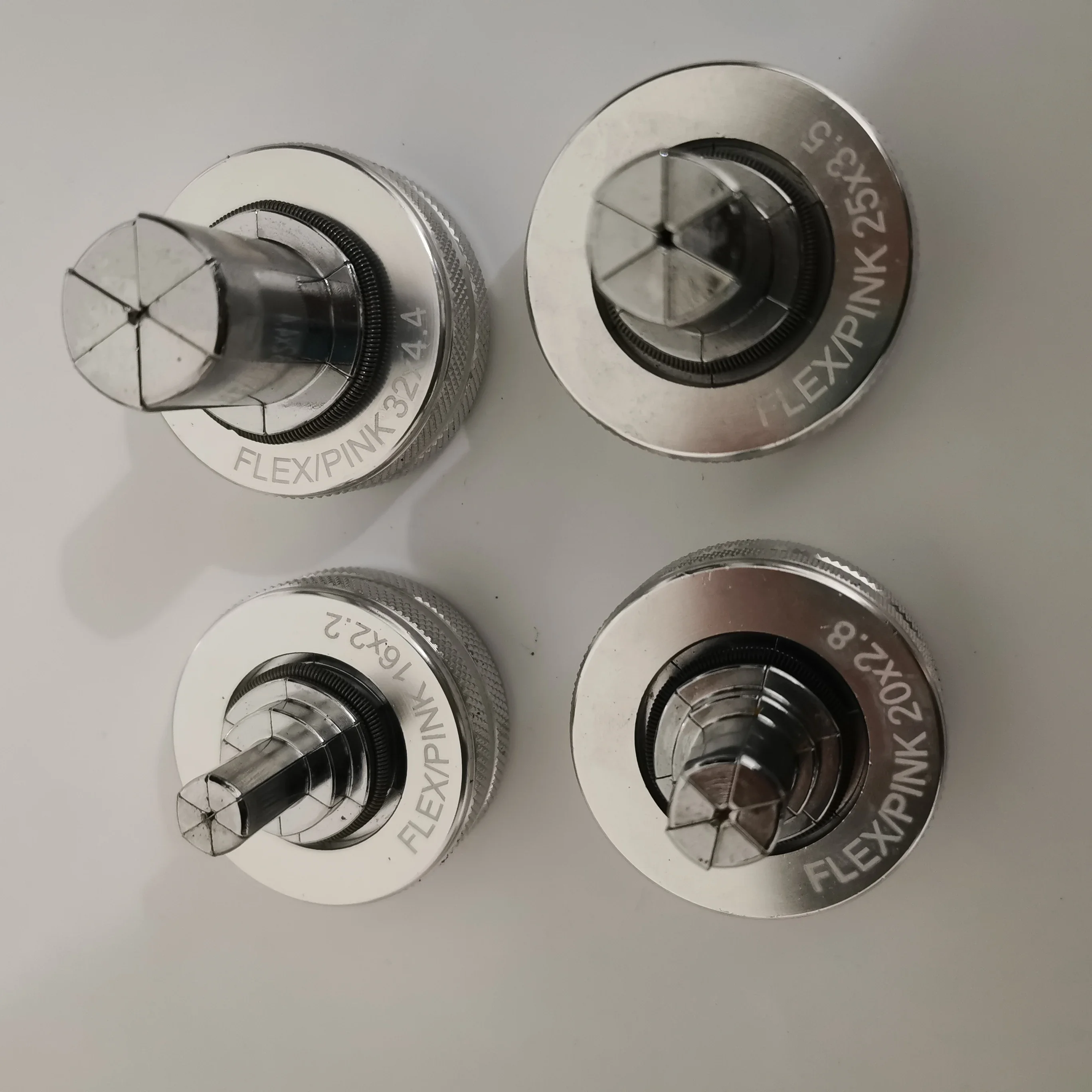 Strumenti di serraggio PEX1632 per strumento idraulico del sistema Rehau gamma 16-32 mm