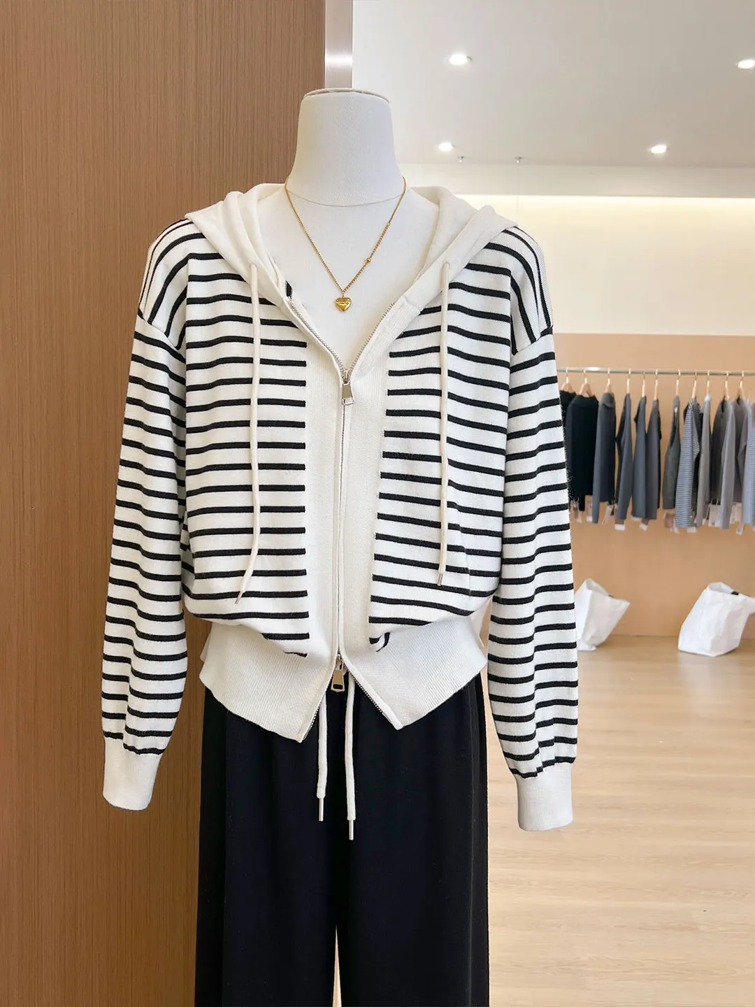 

Women's Hooded Knitted Sweater Cardigan Thickened Outerwear Top Early Autumn Winter New Loose Fit Pullover Coat Stripe Pattern