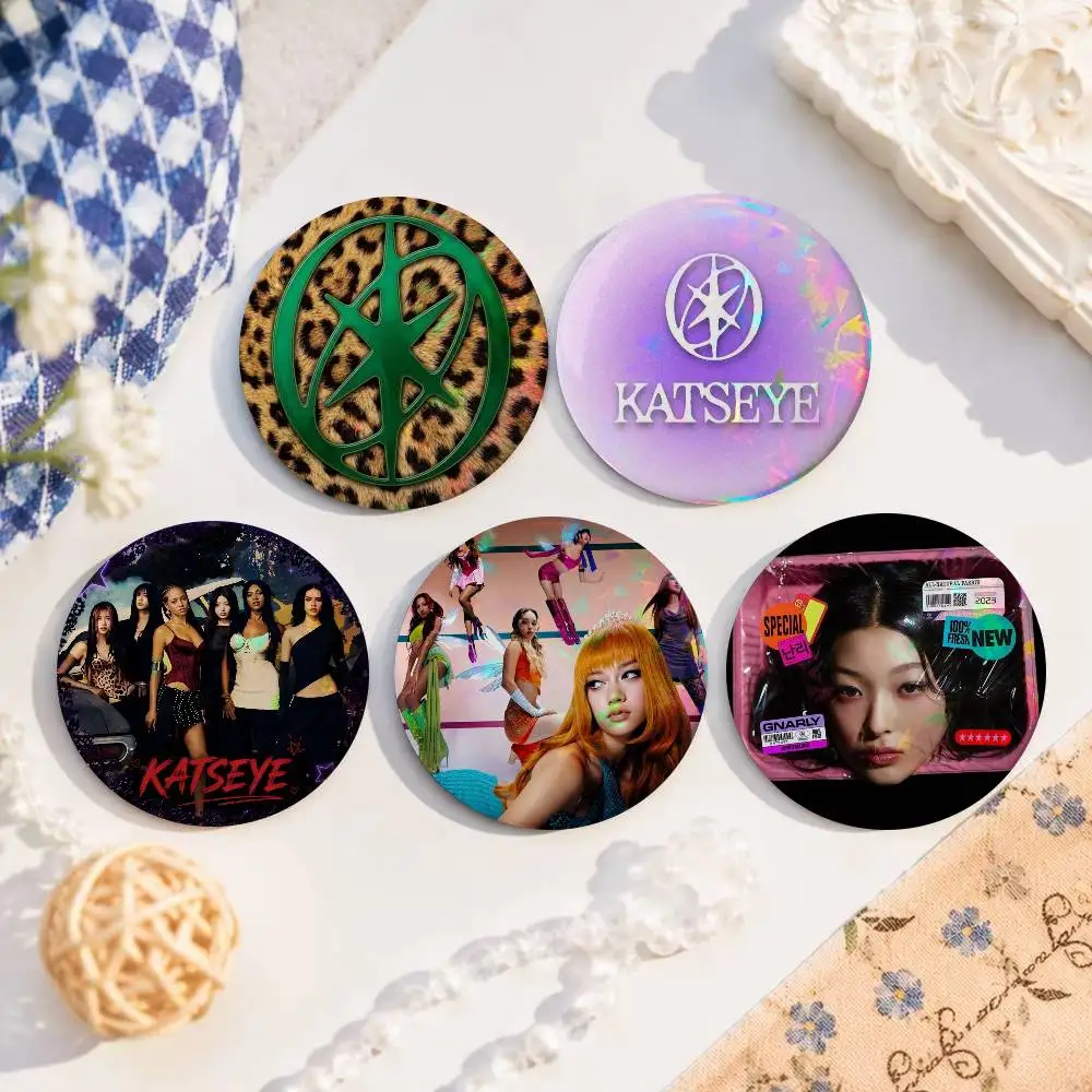 Korean Girls    Anime Button Pin Handmade Brooch For Clothes Cartoon Badge Backpack Decoration Jewelry Accessories K--atseye