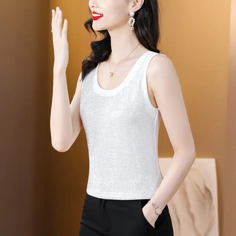 New Summer Fashion Elegant Simple Luxury Hot Rolled Diamond Camis Women Solid Round Neck Sexy Slim Fit Versatile Tops 2024