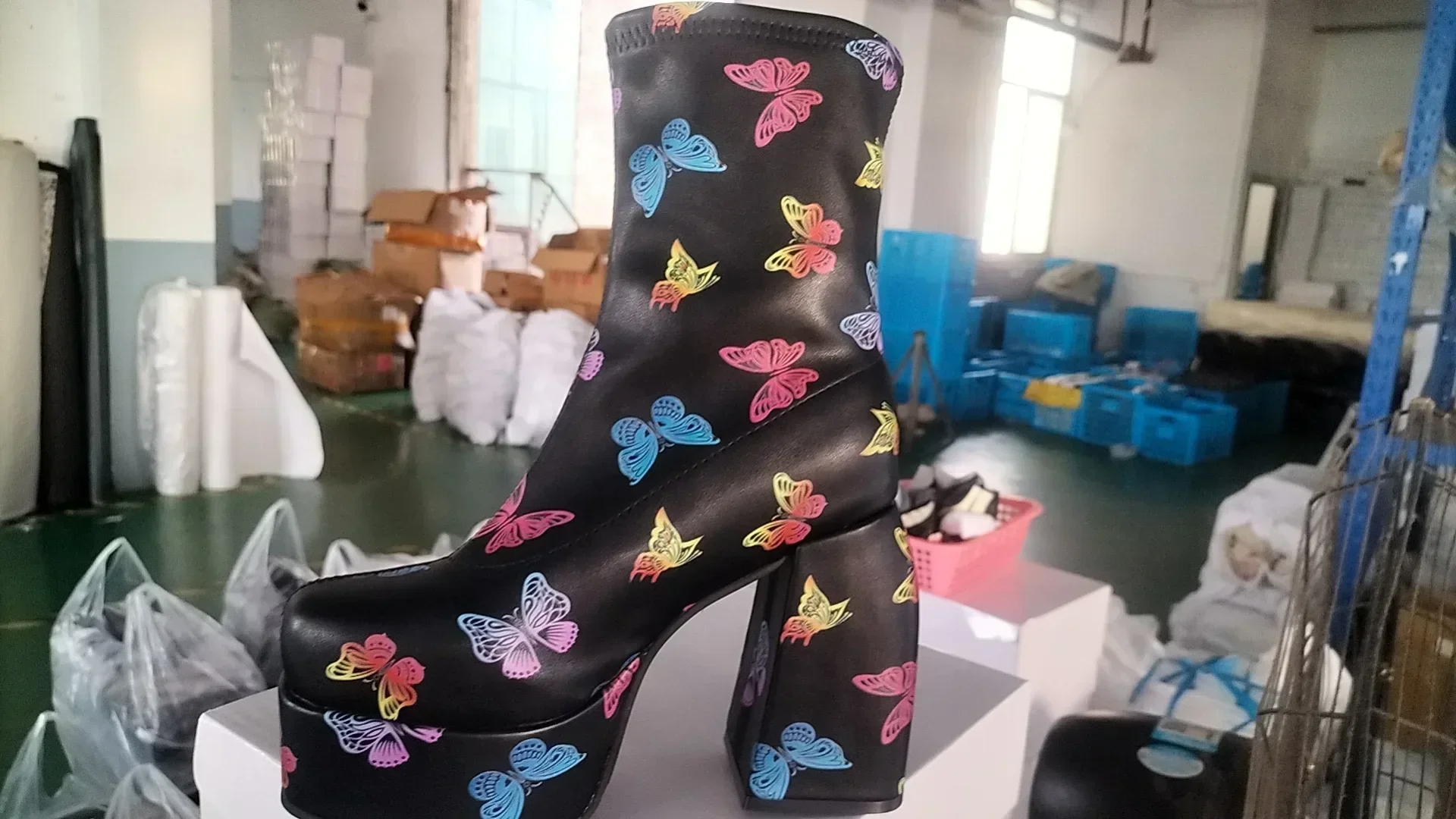 Designer enkellaarsjes voor dames merk vrouw hakken platform dikke blauwe cowboylaarzen effen PU damesschoenen nieuwe sexy 10 cm hoge hakken