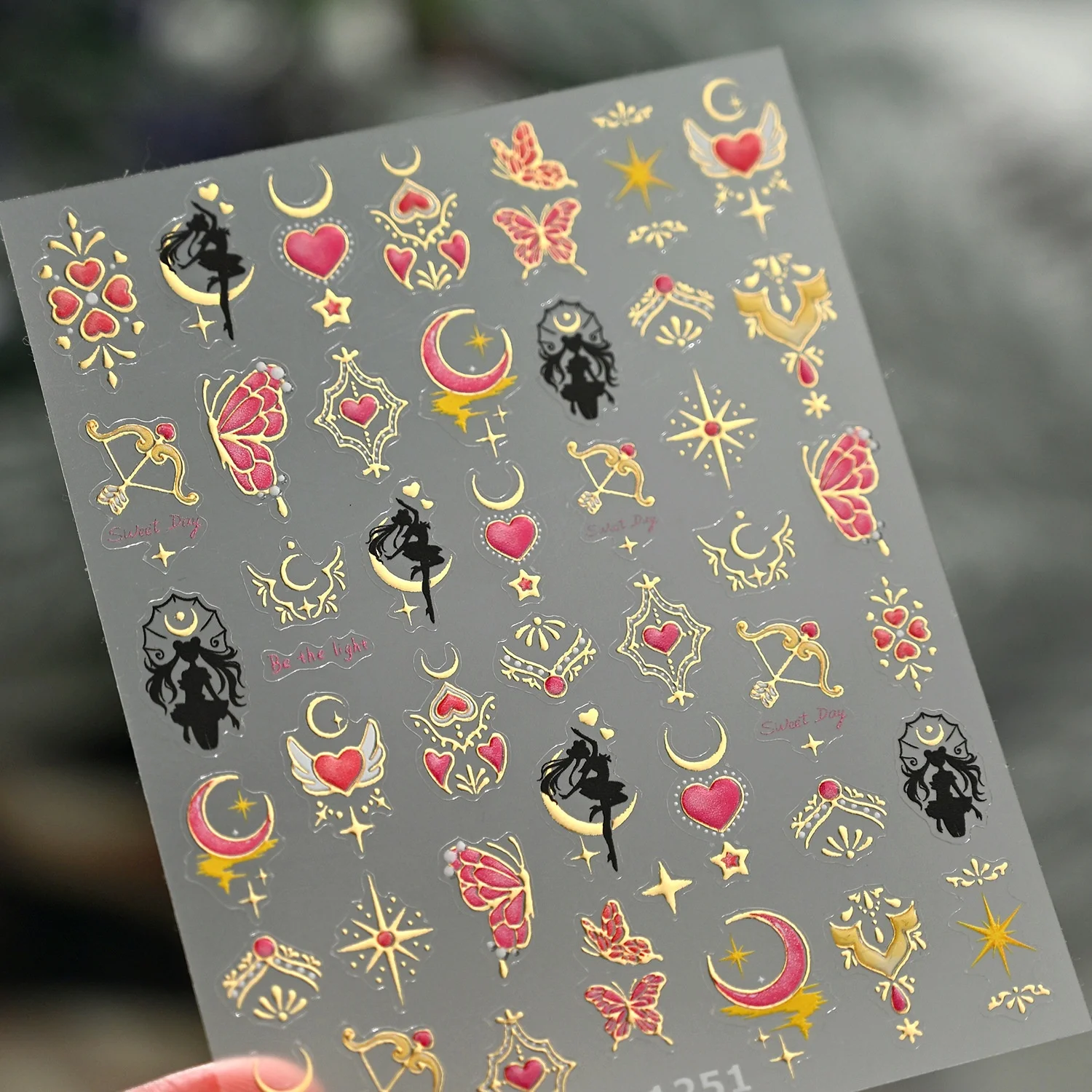 Luxuriöser Barock-Nagelaufkleber mit Goldrahmen, Farbimitation von Edelsteinen und Perlen, Retro Selbstklebende Aufkleber, Elegante Maniküre-Dekoration – Detail 13