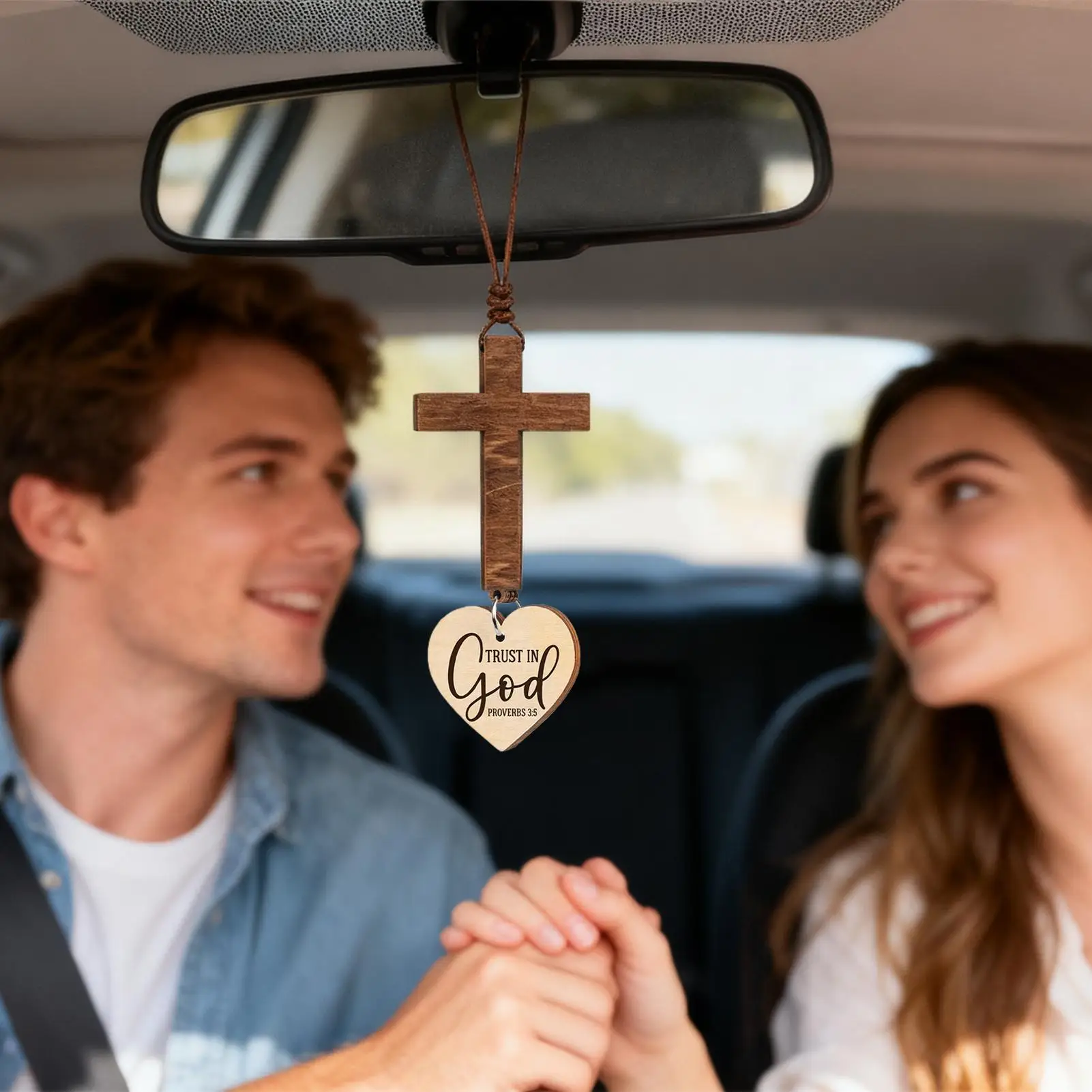 1PC Metal And Wood Cross Jesus Christian Car Rear View Mirror Car Pendant Hanging Car Accessories Automobiles Decoration