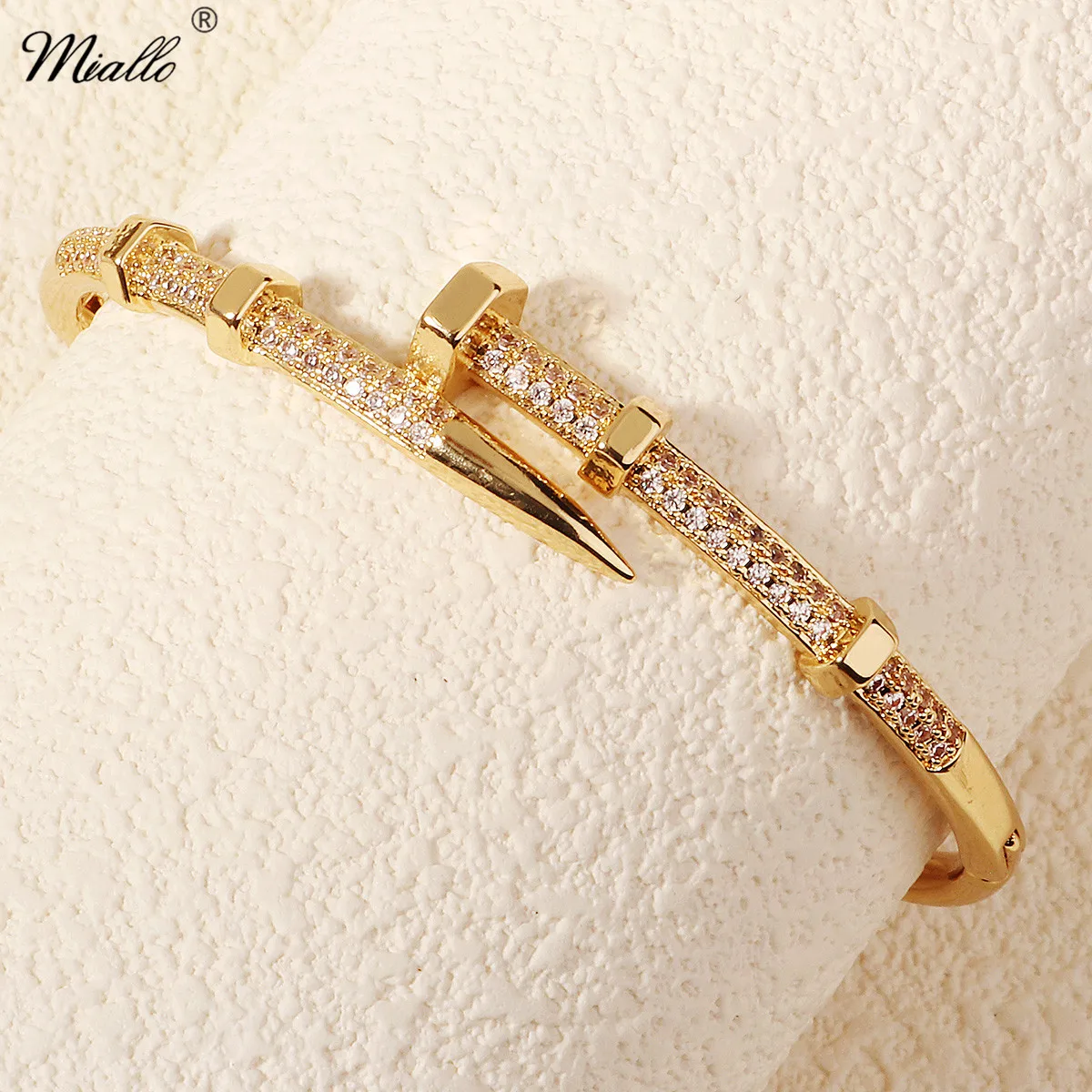 Classic Brand Nail Bracelets Female Temperament Simple Trendy Bracelet Zircon Screw Bracelet For Women Gift