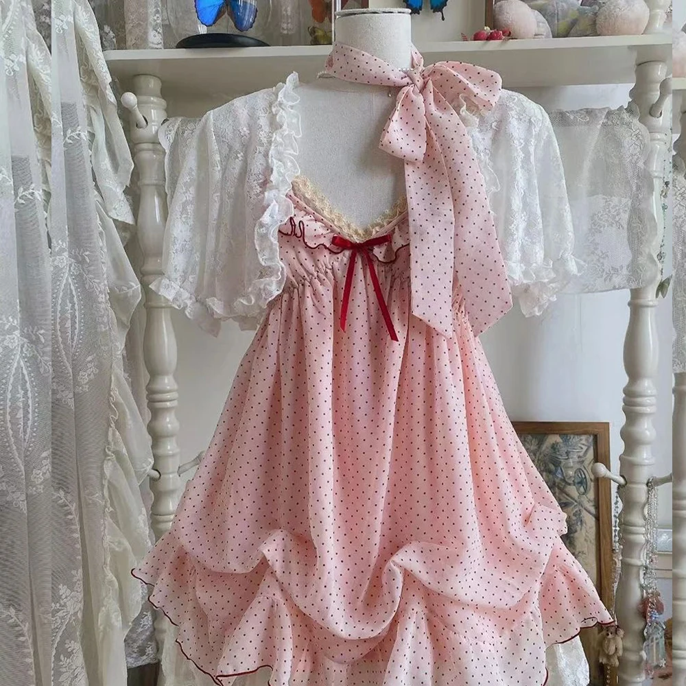 Vestido Rosa Kawaii Lunares Volantes - usage example