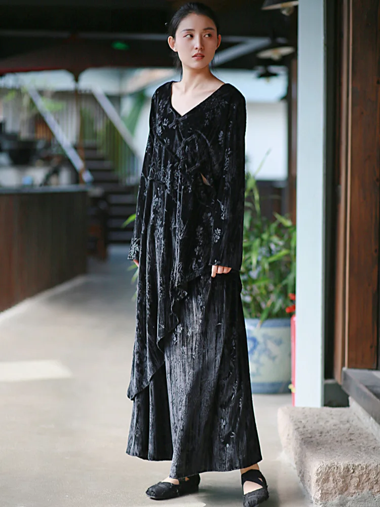 

TIYIHAILEY Spring Autumn Women Velvet 2pcs Tops And Skirts Full Flare Sleeve Long Maxi Ladies Vintage New V-Neck Printed 2025