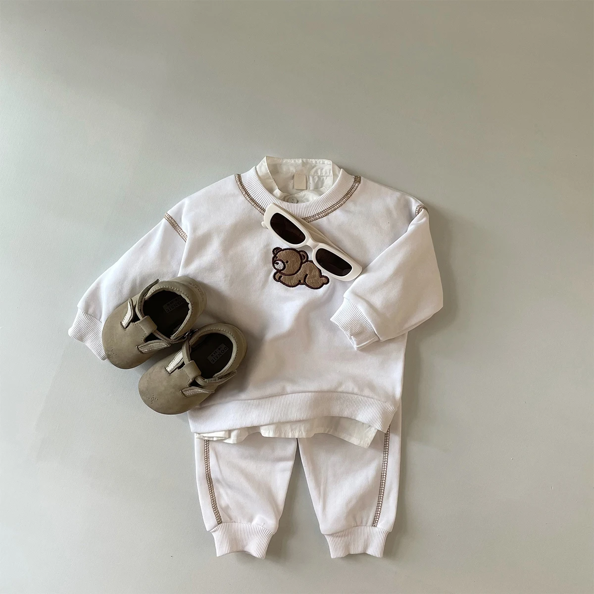 Boys and Girls' Autumn Two Piece Pants Set Long Sleeve Cute Little Bear Embroidered Sweatshirt Top and Casual Pants Newborn Set