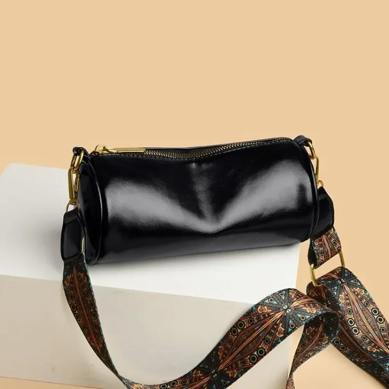 Designer Elegant Vintage Diaper Bag For Women Minimalist Luxury Leather Large Capacity Stylish Fashion Shoulder Bag