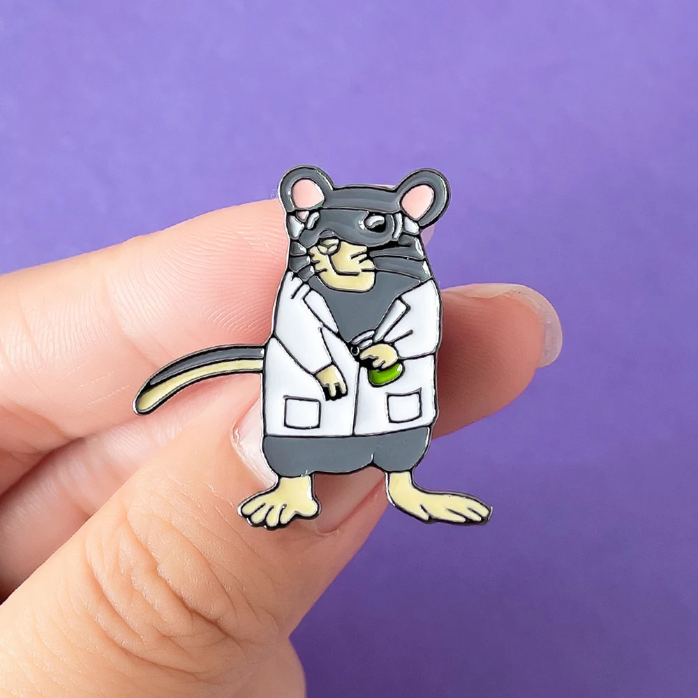 تجربة طبية لطيف الحيوان المينا بروش الكرتون الماوس الدب الدب القطبي دكتور دبوس صديق التلبيب معطف شارة مجوهرات اكسسوارات