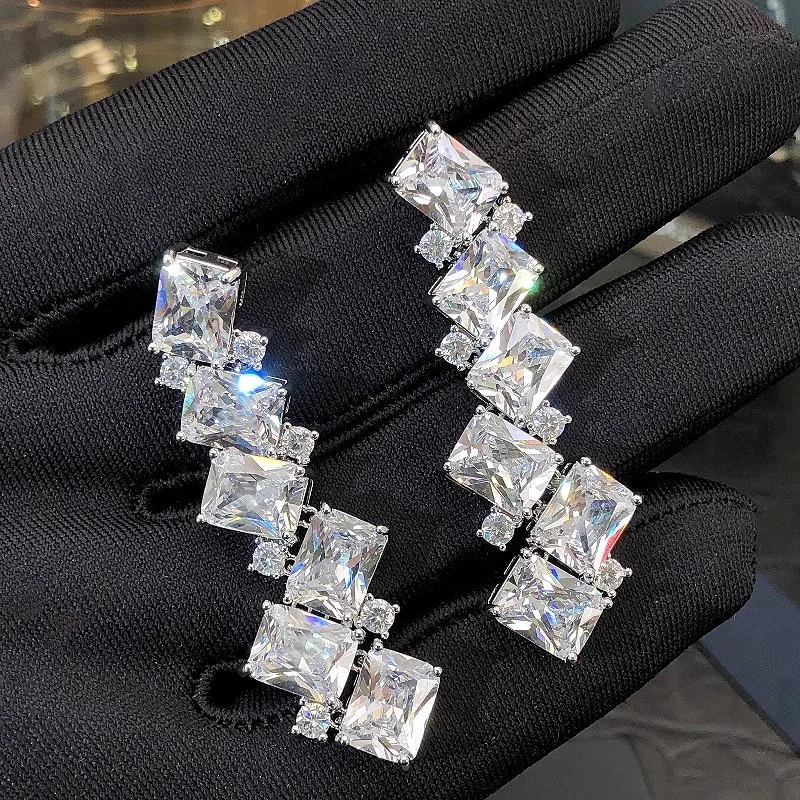 

Jianjie Geometrically Irregular Shining Zirconia Pendant Earrings for Women Luxury Party Anniversary Ear Dazzling Jewelry