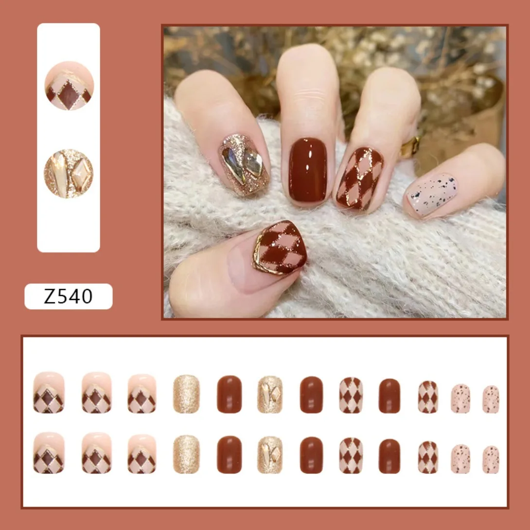 

24p Artificial Acrylic Nail Art Fake Nails Dark Red Diamond Plaid False Nail Full Coverage Removable Press on Nails Short Tips