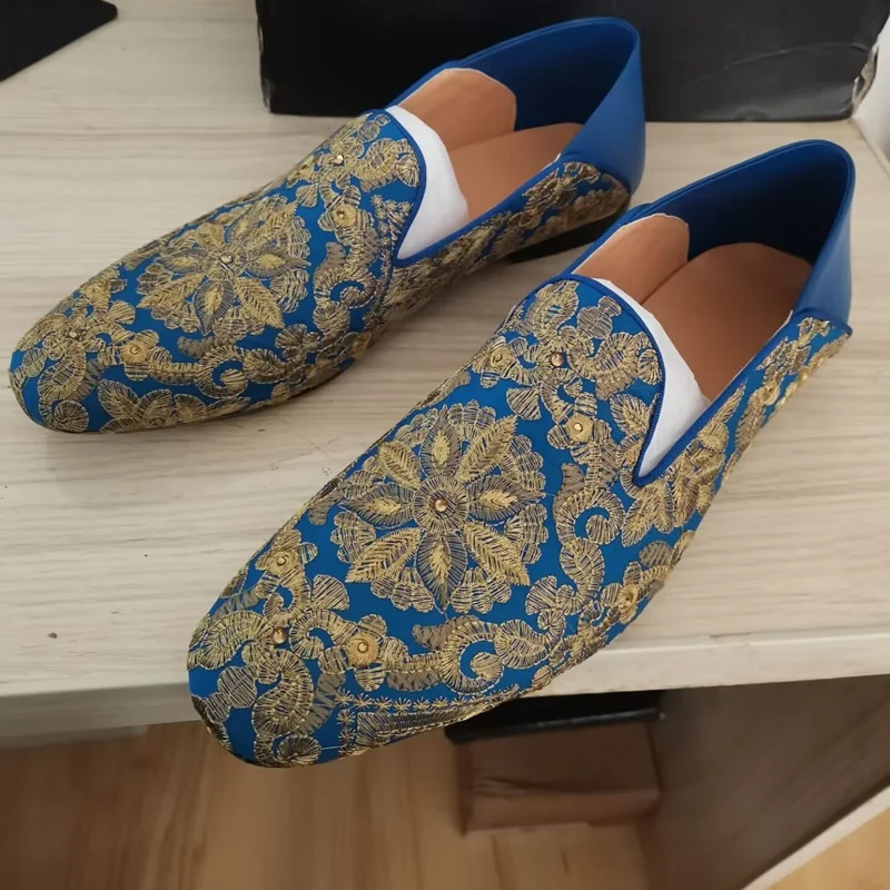 

Classic Fashion Embroidered Floral Men's Loafers Luxury Slip On Men Dress Shoes With Crystals Casual Flats Slippers Loafer Shoes