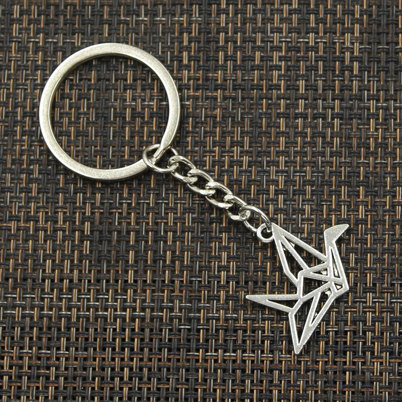 New Fashion Keychain 23x29mm Origami Paper Cranes Pendants DIY Men Jewelry Car Key Chain Ring Holder Souvenir For Gift