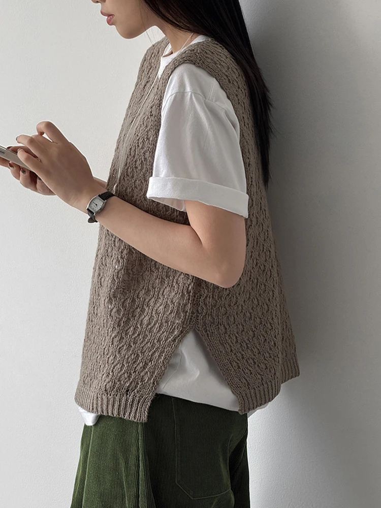 Women Coffee Brief Thin Hollow Out Knitting Vest New Round Neck Sleeveless Fashion Tide Spring Autumn