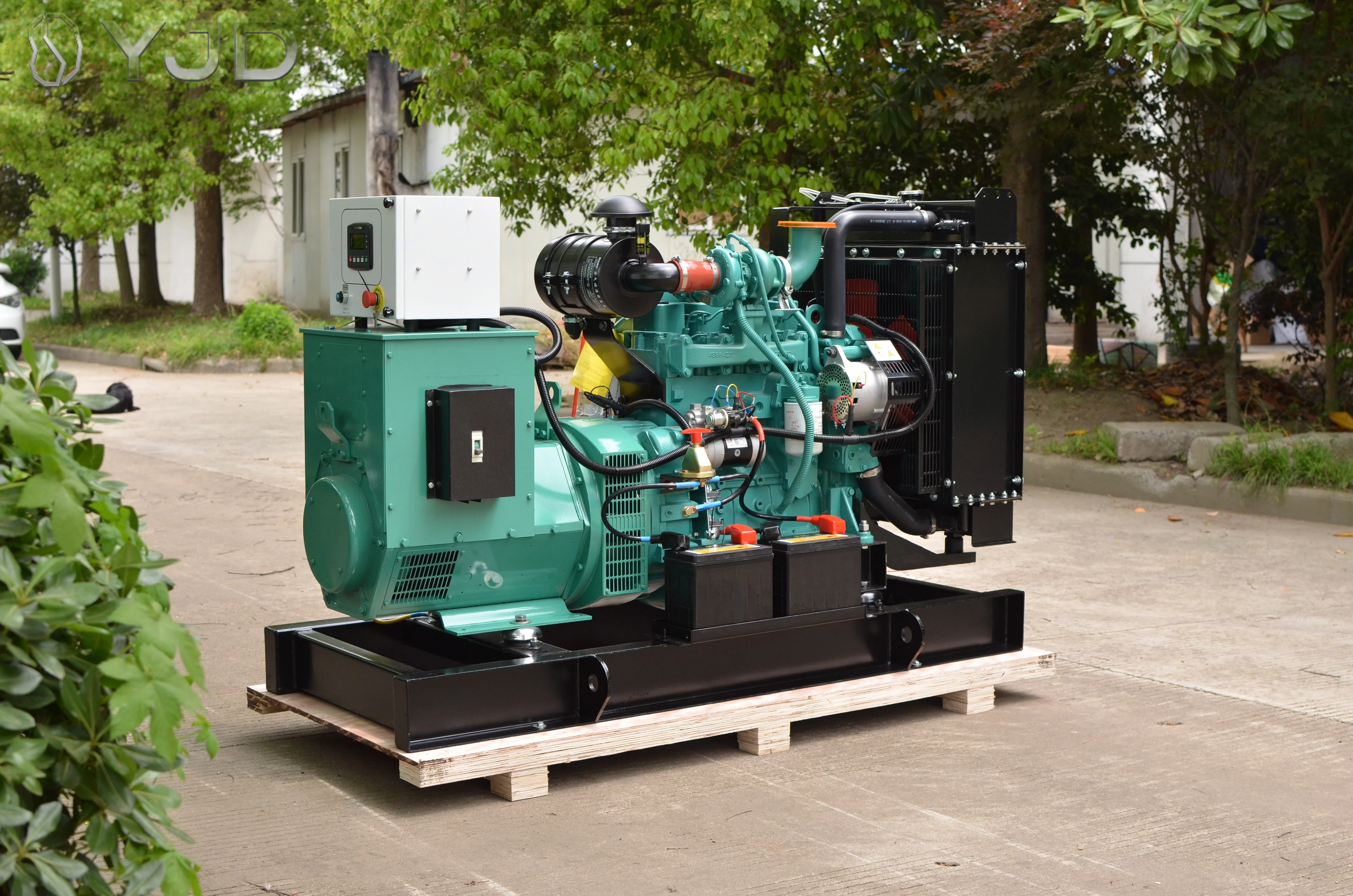 Low Fuel Consumption 60 kw Generator with cum-mins Engine 4BTA3.9-G2 Super Silent 75 Kva diesel Genset Price