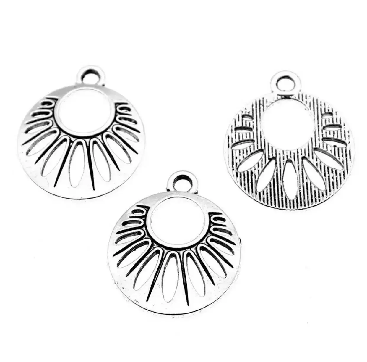 

25pcs 19*23mm Alloy metal tibetan silver vintage pendants for jewelry handmade HW2684