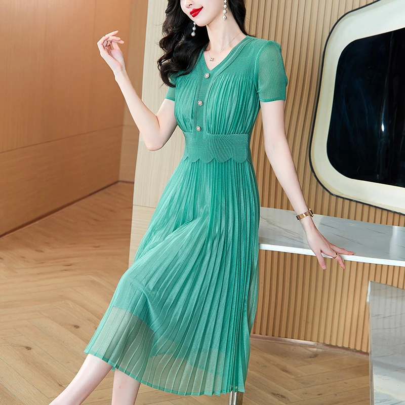 

2025 Summer Miyake Pleated Dress Fairy Aesthetic High Waist Fake Two-piece V-neck Waist-cinching Slimming Pleated Dress