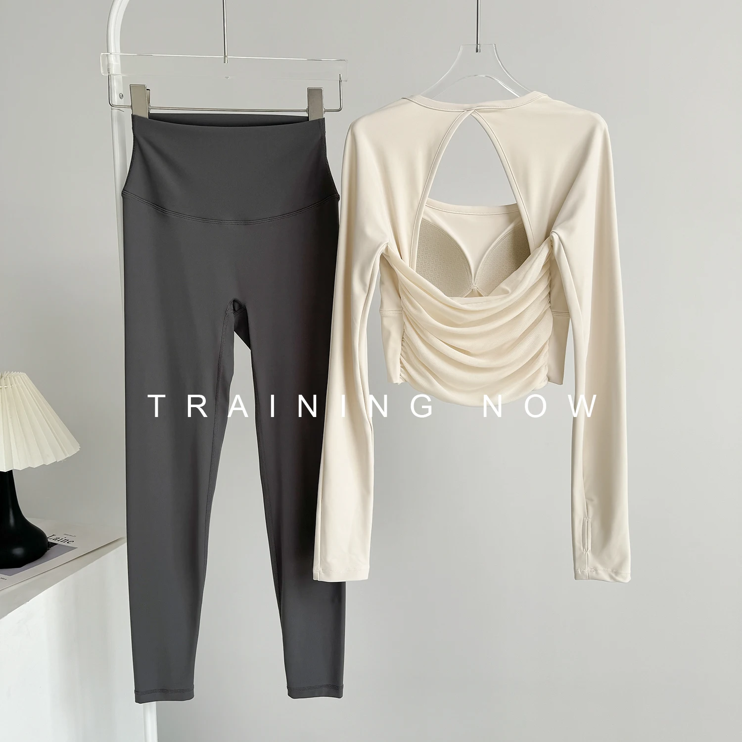 

Женский костюм для йоги на осень для похудения и красивой спине, быстросохнущие топы для занятий спортом и фитнесом, с высокой талией, поднимающие бедра