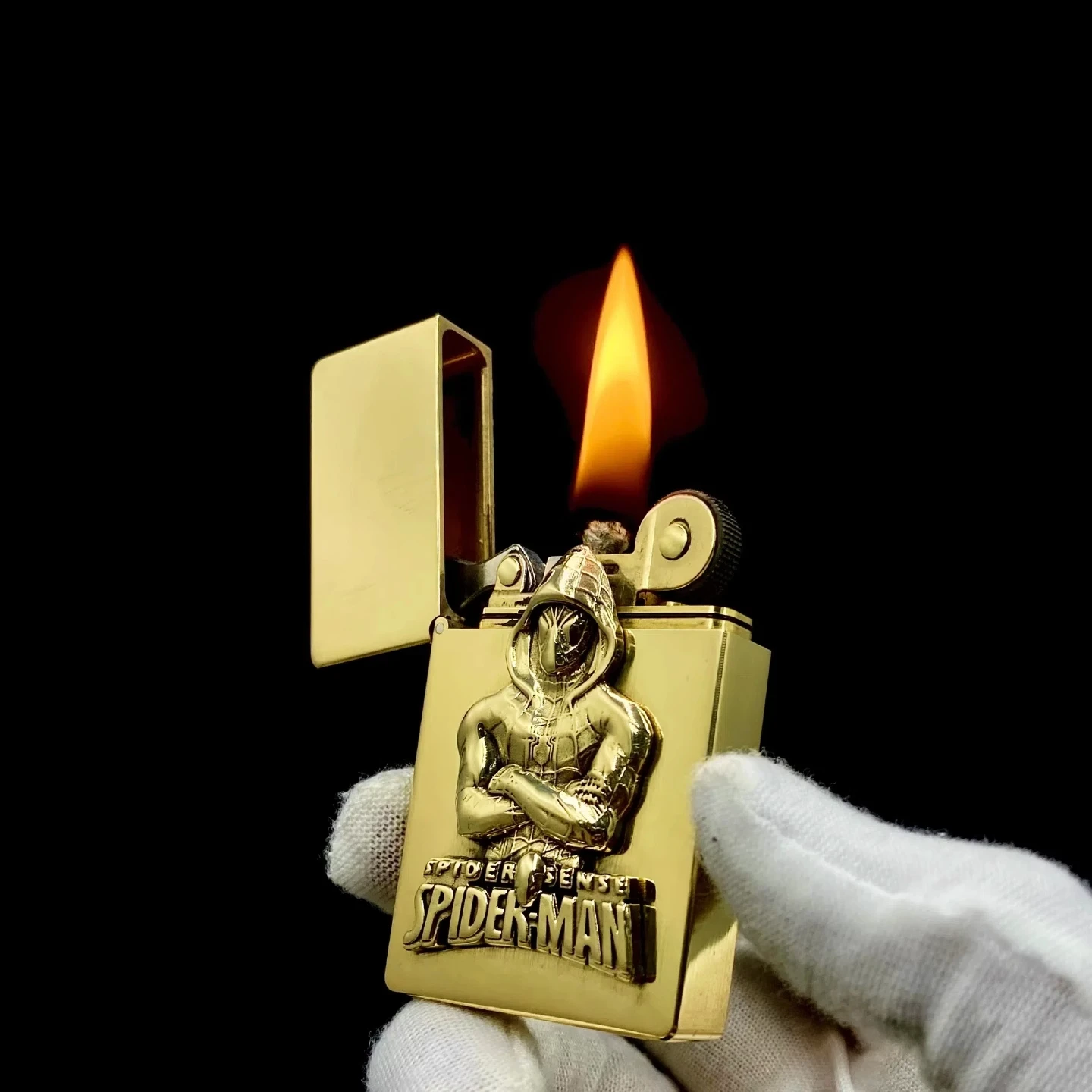 Small Heavy Armor Spider Man Stickers Welding Kerosine Lighter Personalized Creative Collection Male Gift Lighter Gadget