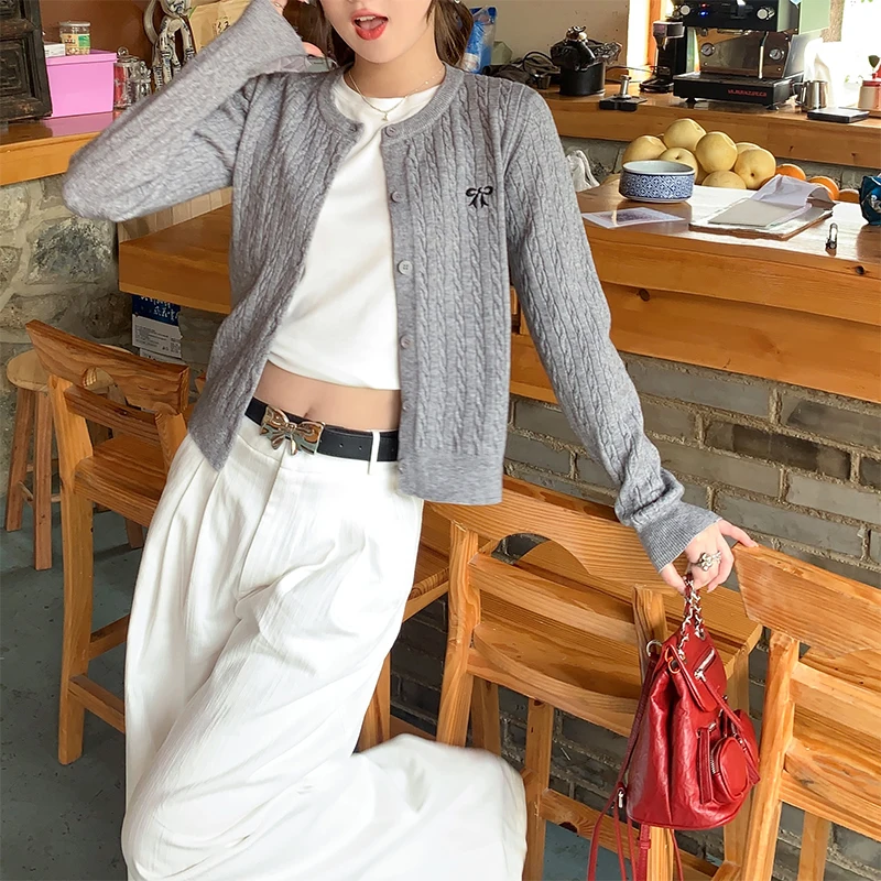 Rood gebreid open vest damestop high-end vroege herfst 2025, nieuwe Sle Sweet Sle College patroon lange Sve normale pasvorm