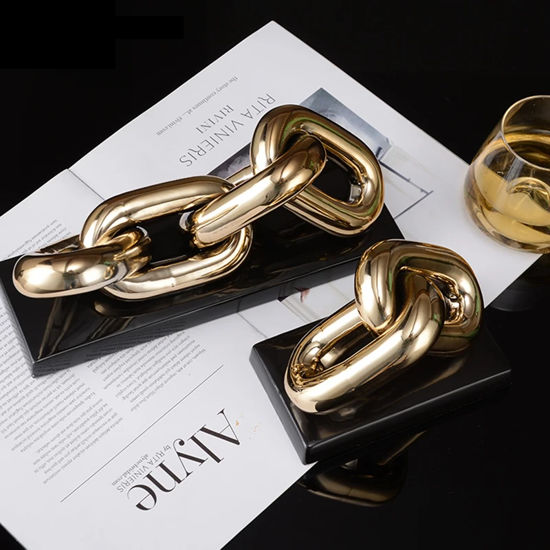 Nordic golden chain sculpture decorations office study desktop ceramic crafts Figurines Ring Chain Porcelain Home decor ornament