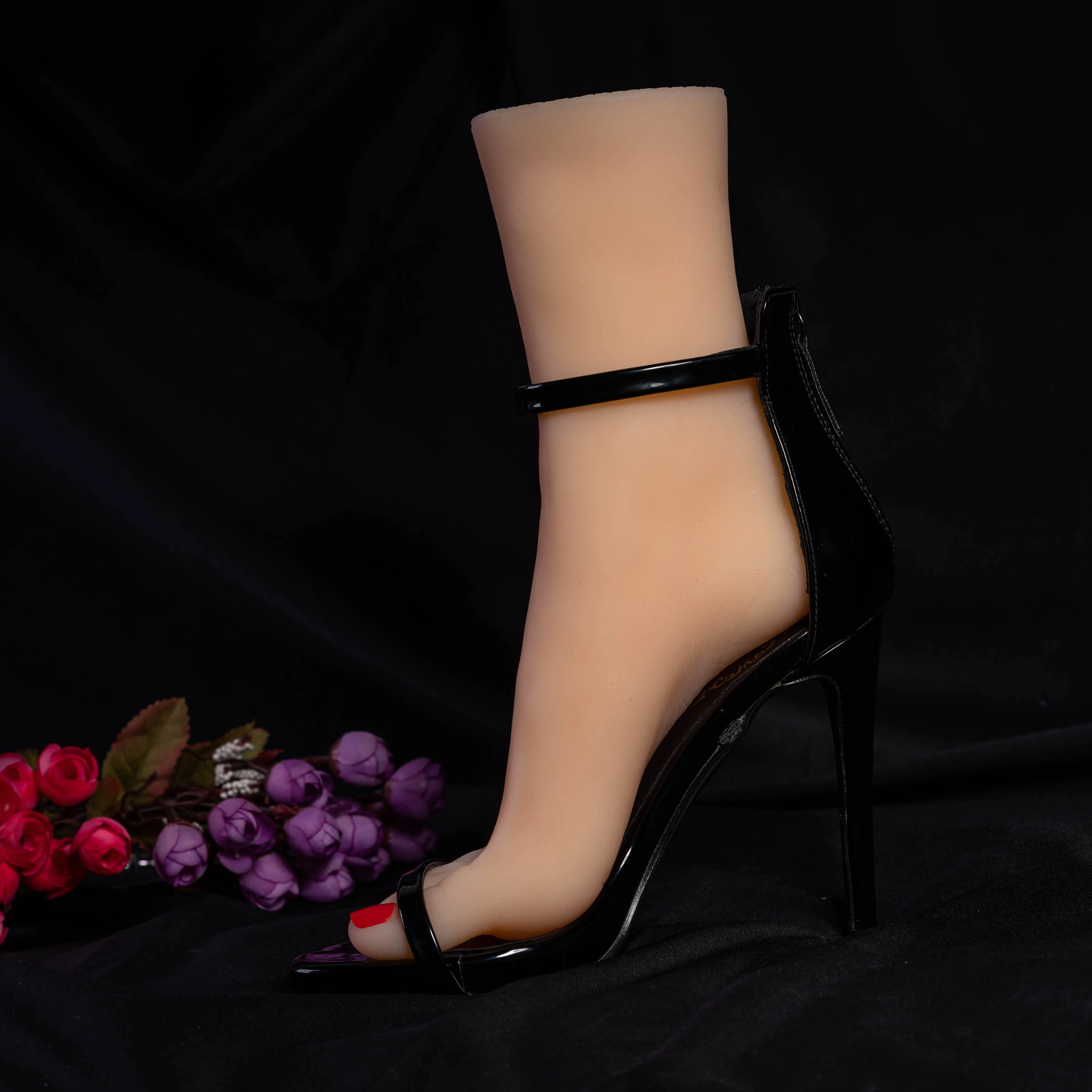 

Female Silicone Foot Model Realistic Mannequin Feet Props Painting Sketch Shoes Socks Display Fake Nail Art TPE 3719
