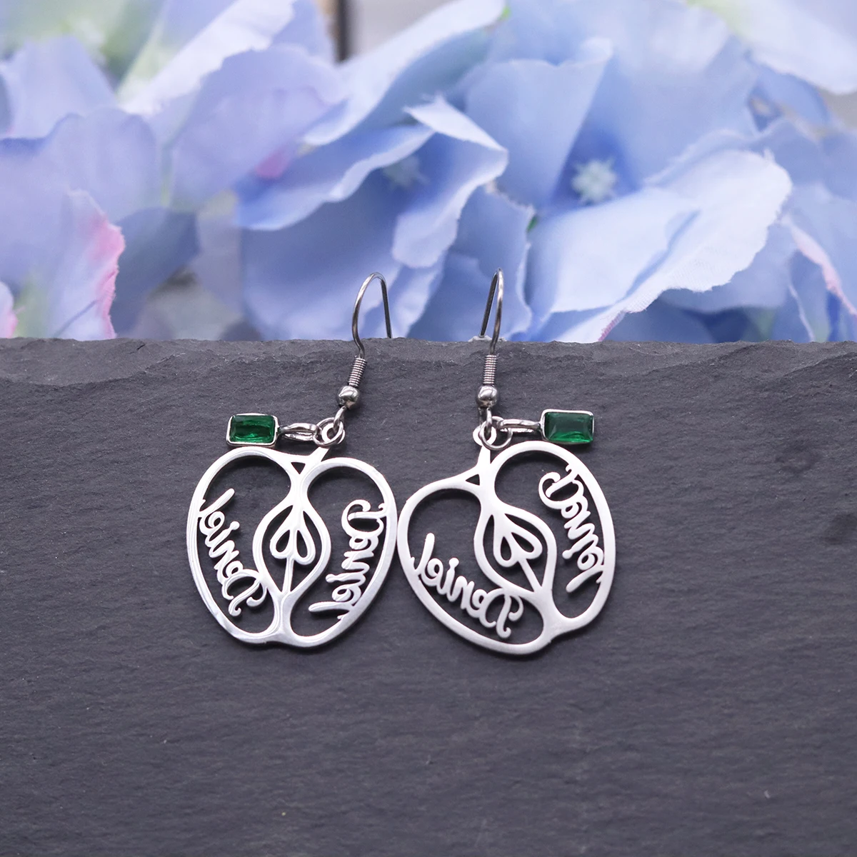 Customized Sweet Hollow Out Apple Shaped Name Pendant Earrings for Women Silver Personalized Letter Stainless Steel Earrings