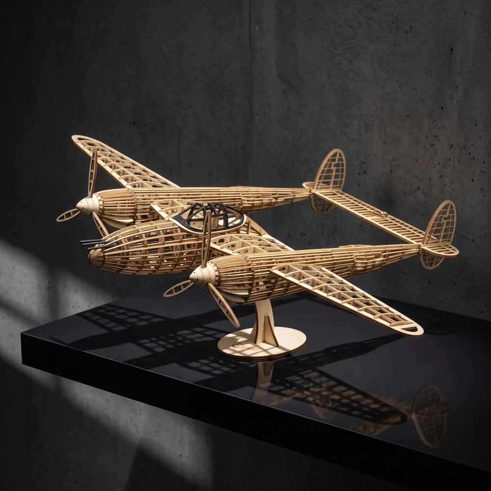 P-38 Lightning Balsaholz-Flugzeugmodellbausatz 450mm Lasergeschnittenes Holzflugzeug Statisches DIY-Geschenk zur Ausstellung