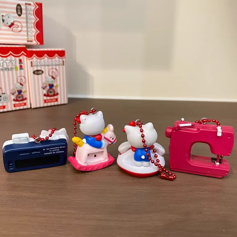 ของสะสมเฮลโลคิตตี้ฉลองครบรอบ 50 ปี ทอมี่ ซานริโอ กาชาปอง พวงกุญแจวินเทจ กล้องแคปซูล จี้ขนาดเล็ก ของขวัญวันเกิด