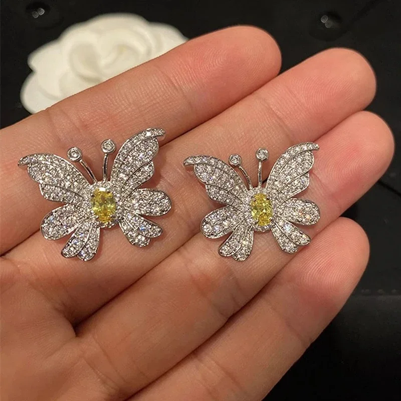 CAOSHI Exquisite Butterfly Stud Earrings for Women Gorgeous Aesthetic Jewelry for Engagement Party Graceful Lady Accessories