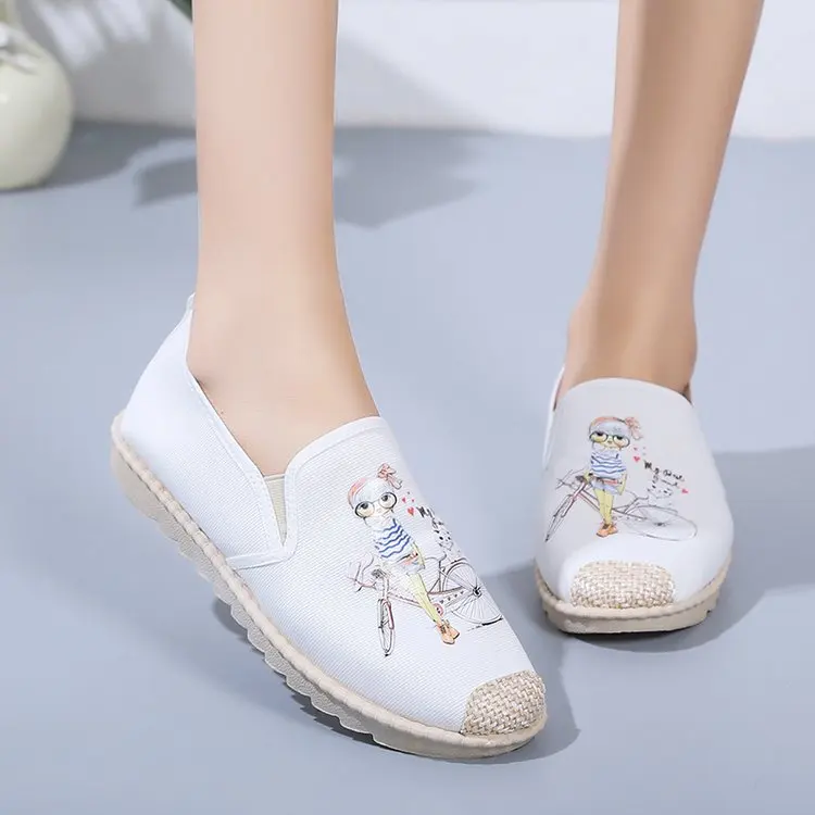 2023 women's casual flat shoes ladies cute spring and summer slip on flat shoes women's canvas shoes