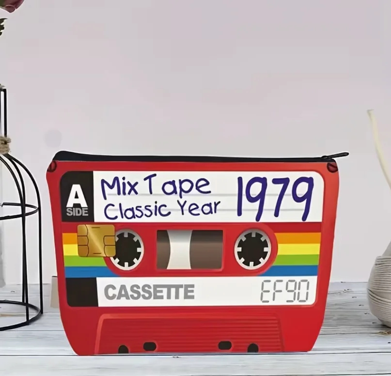 Trousse de toilette vintage rétro 1979 en forme de cassette audio, fermeture éclair, trousse de maquillage pour femmes et hommes, étui cosmétique compact, cadeau pour les amateurs de musique