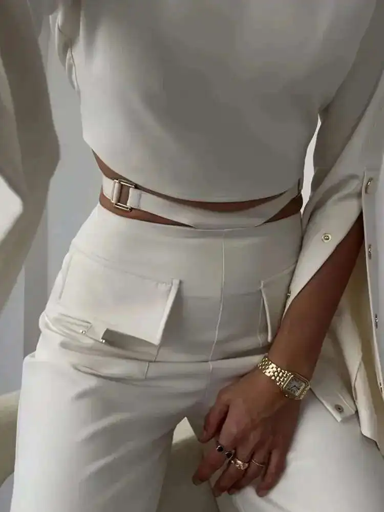 Tweedelige set met gekruiste kleuren en lange mouwen met hoge kraag ​   Effen damesbroek met wijde pijpen, kantoorkleding