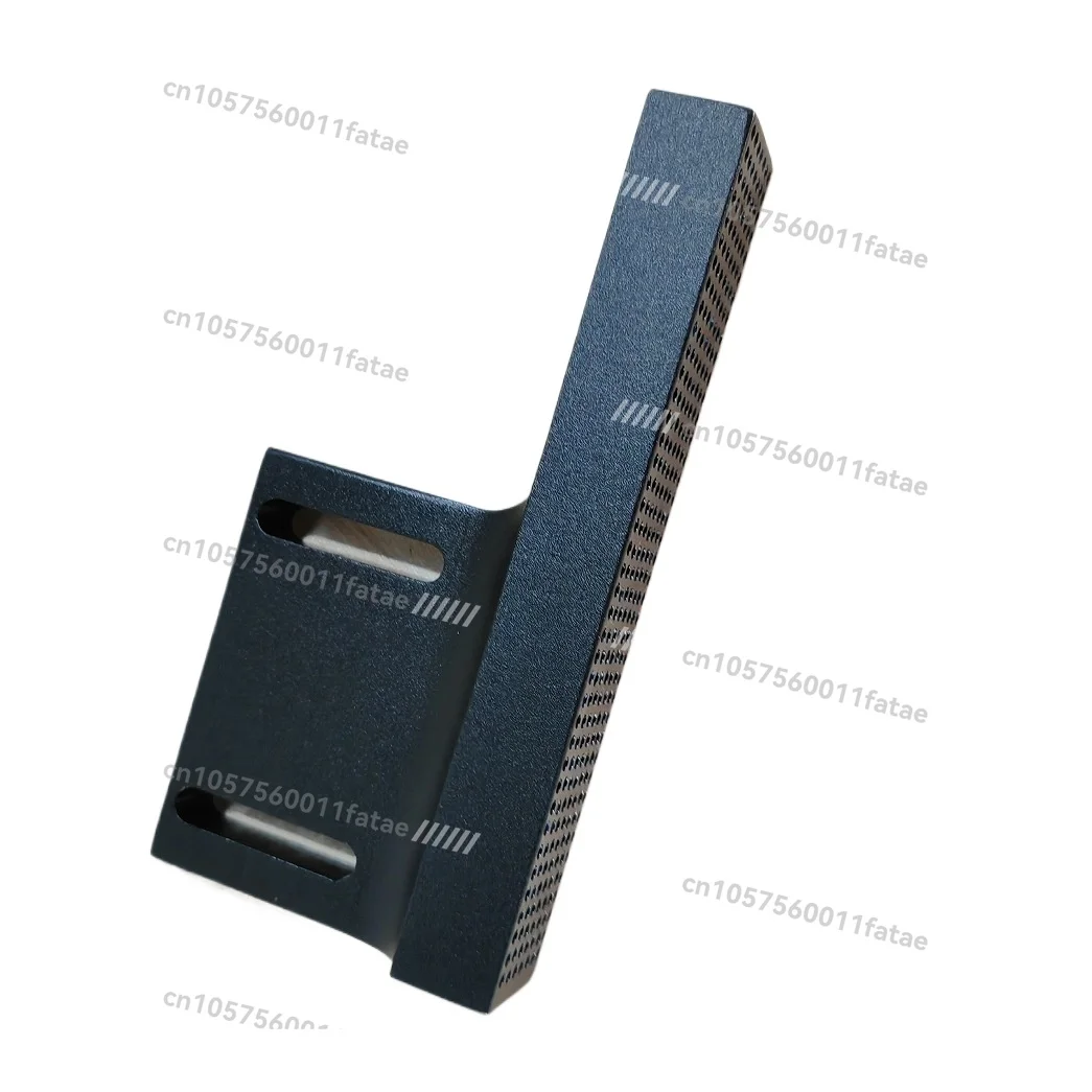 

Aluminum workpieces, aluminum brushes, metal hardware, brushes