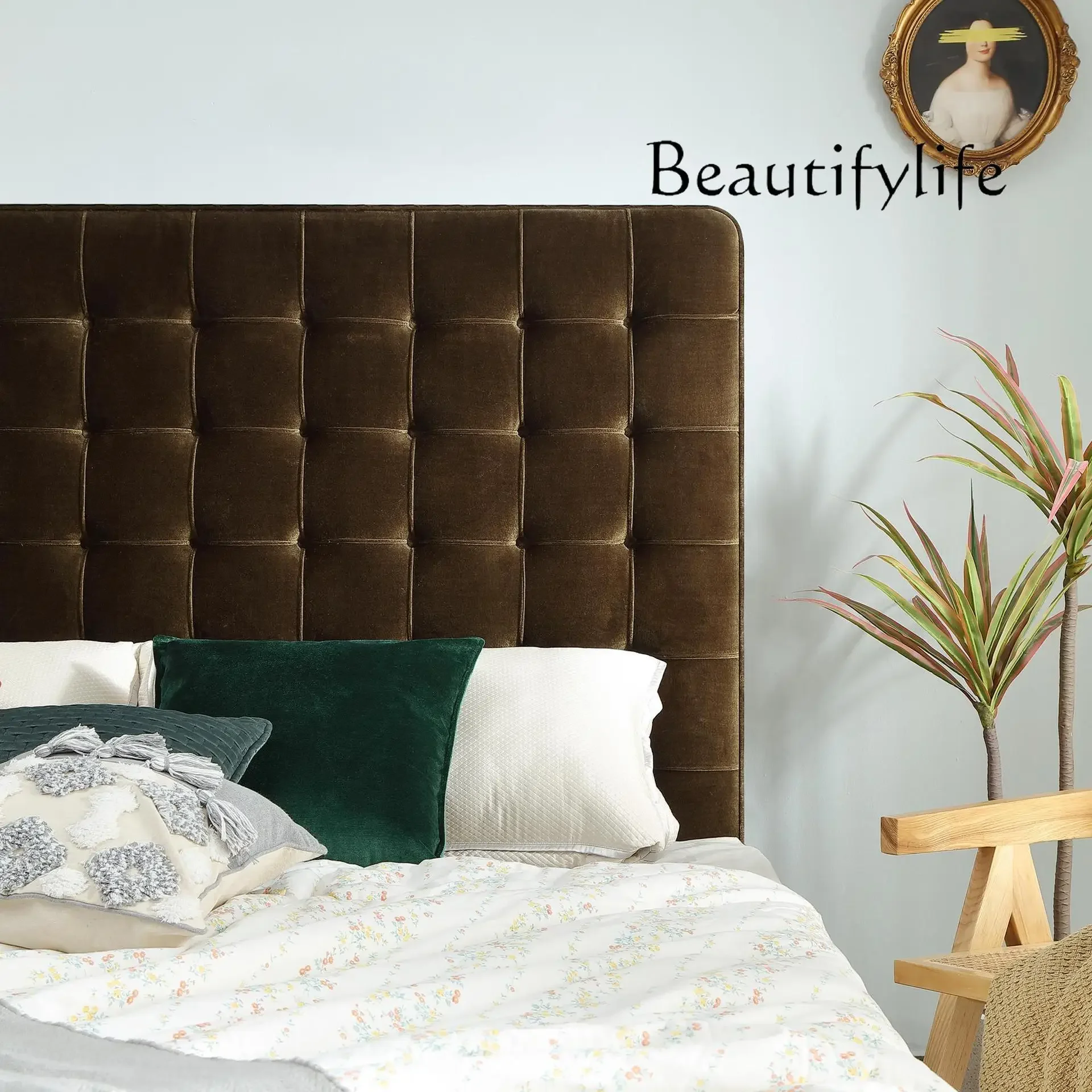 X40 Li Grass Color Square Pull Button Retro French Soft Bed Designer Homestay Fabric Bed 1.8 Meters