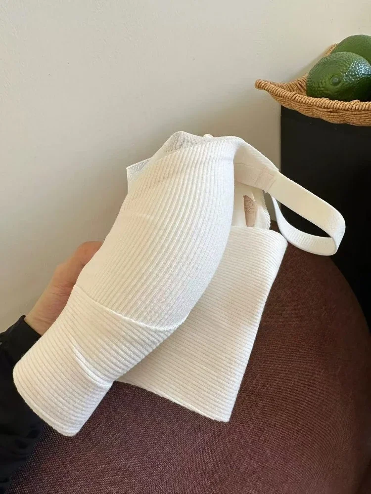 حمالة صدر MOYISU الحرارية للنساء، ملابس داخلية شتوية لاسلكية مضادة للترهل، دعم رفع مزدوج، أشرطة كتف ناعمة مريحة للاستخدام اليومي