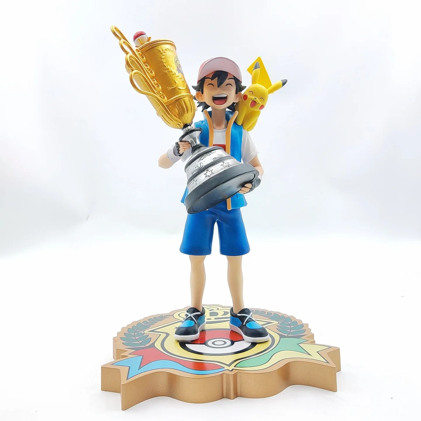 Pokémon Pokémon National Contest Champion Gold Cup, Ash Ketchum Pikachu Anime Figure Collectible Model Tabletop Decoration Toy