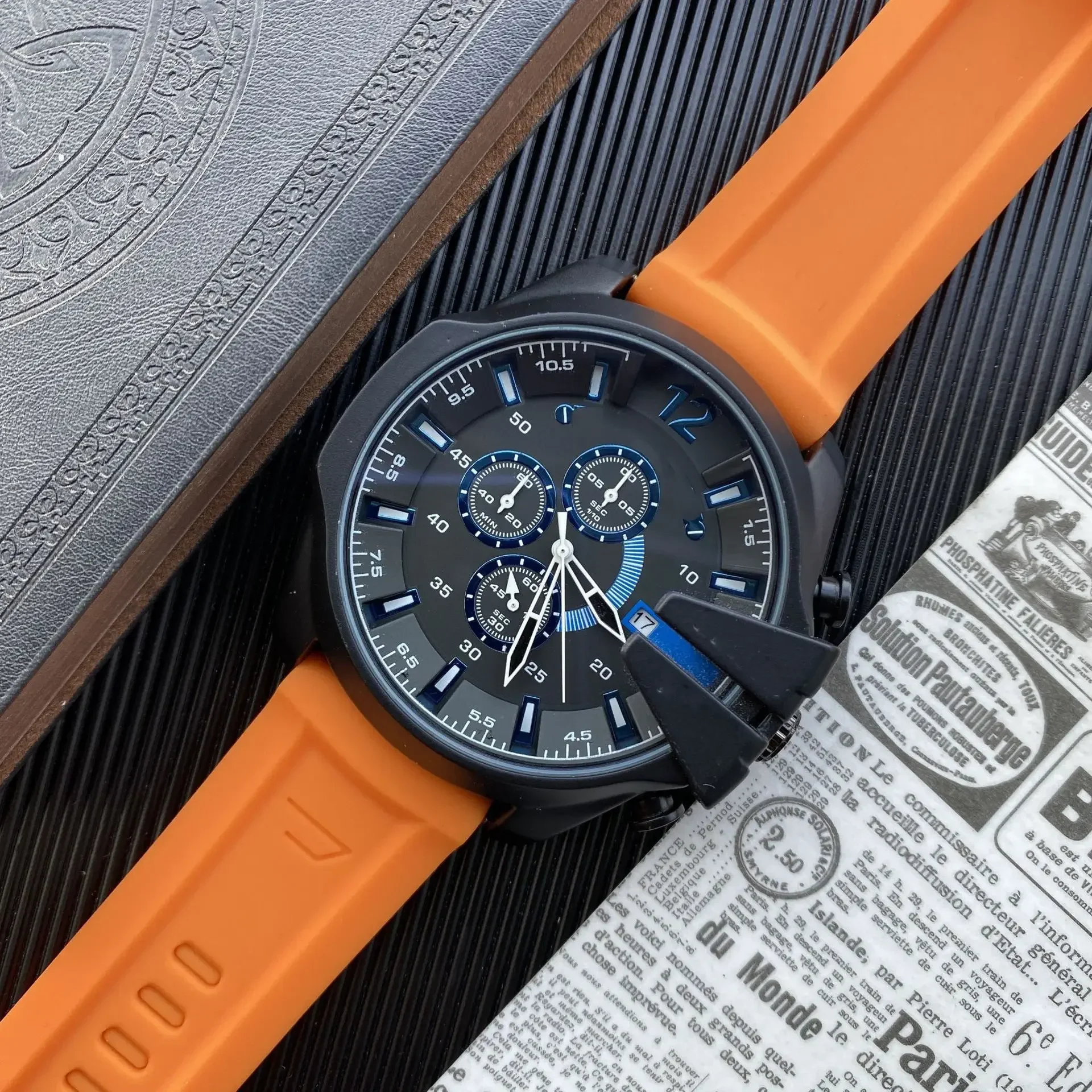 2025 Nuovo orologio al quarzo di lusso unisex, cinturino in silicone, design elegante, datario, impermeabile 50 m, minimalista ultrasottile,